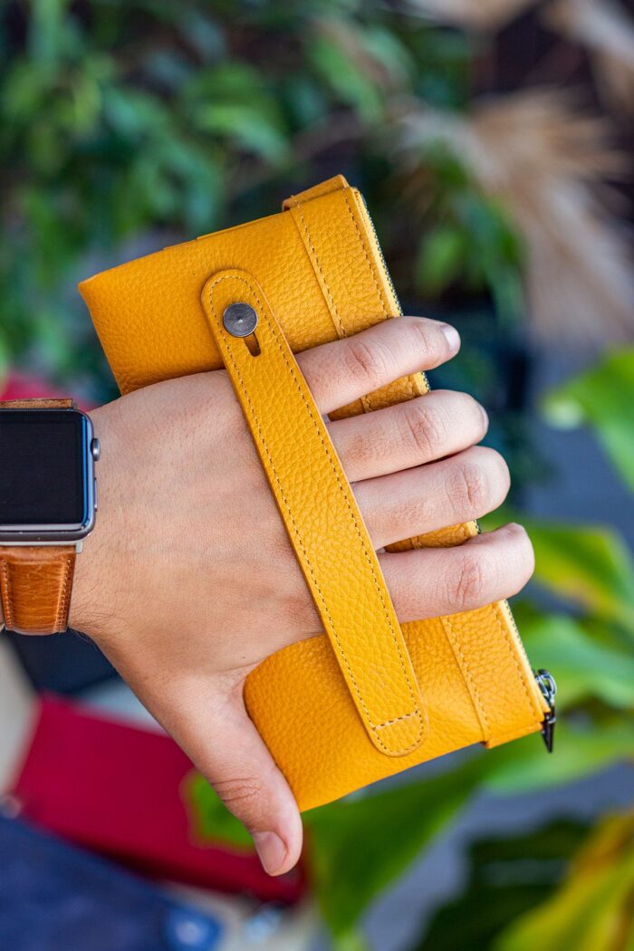 Garbalia Roosevelt Hakiki Deri Telefon Bölmeli El Saplı Hardal Sarısı Unisex Portföy Cüzdan - Görsel 5