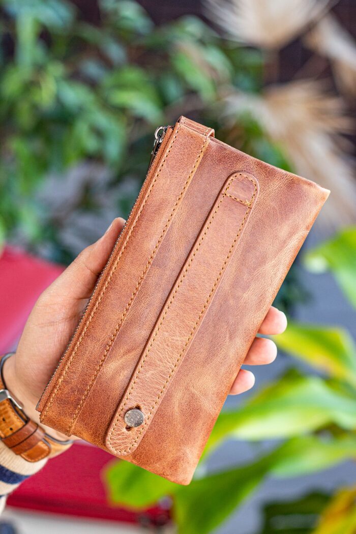 Garbalia Roosevelt Hakiki Deri Telefon Bölmeli El Saplı Crazy Taba Unisex Portföy Cüzdan - Görsel 4