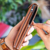 Garbalia Roosevelt Hakiki Deri Telefon Bölmeli El Saplı Crazy Taba Unisex Portföy Cüzdan - Görsel 5