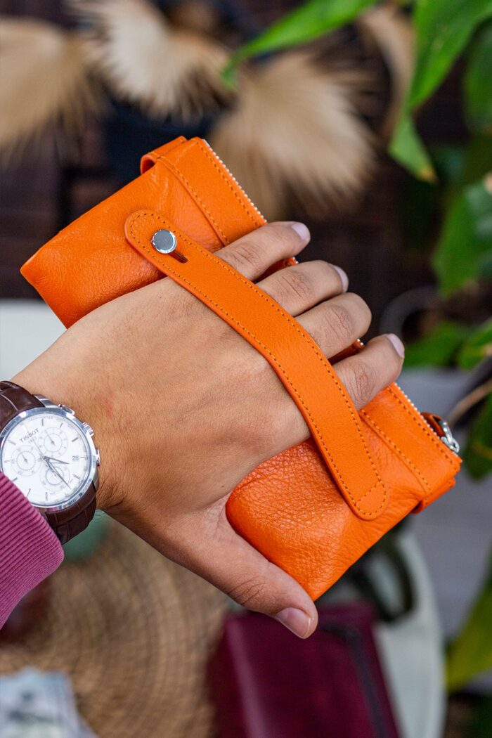 Garbalia Roosevelt Hakiki Deri Telefon Bölmeli El Saplı Turuncu Unisex Portföy Cüzdan - Görsel 4