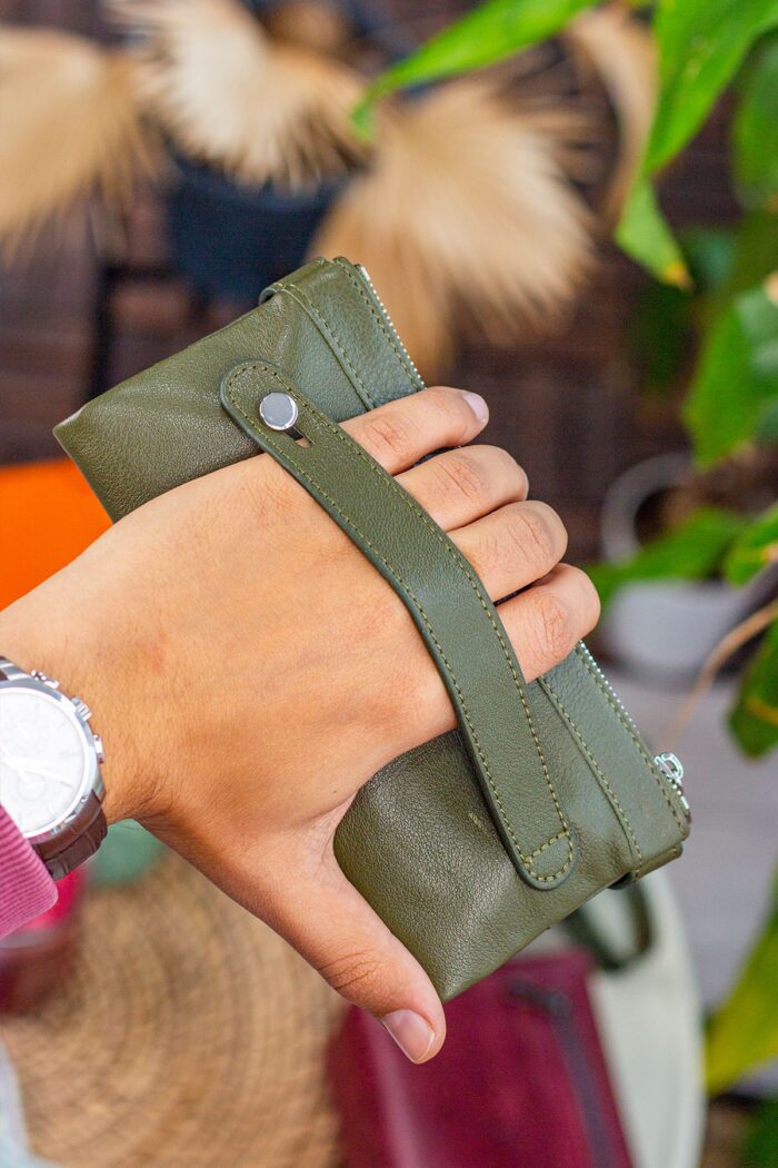 Garbalia Roosevelt Hakiki Deri Telefon Bölmeli El Saplı Yeşil Unisex Portföy Cüzdan - Görsel 4