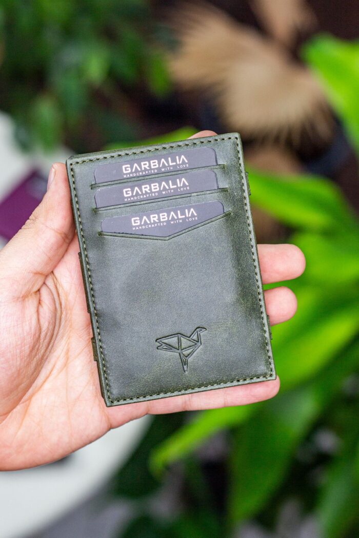 Garbalia Magic Hakiki Deri RFID Engelleyici Unisex Sihirbaz Yeşil Kartlık Cüzdan - Görsel 3