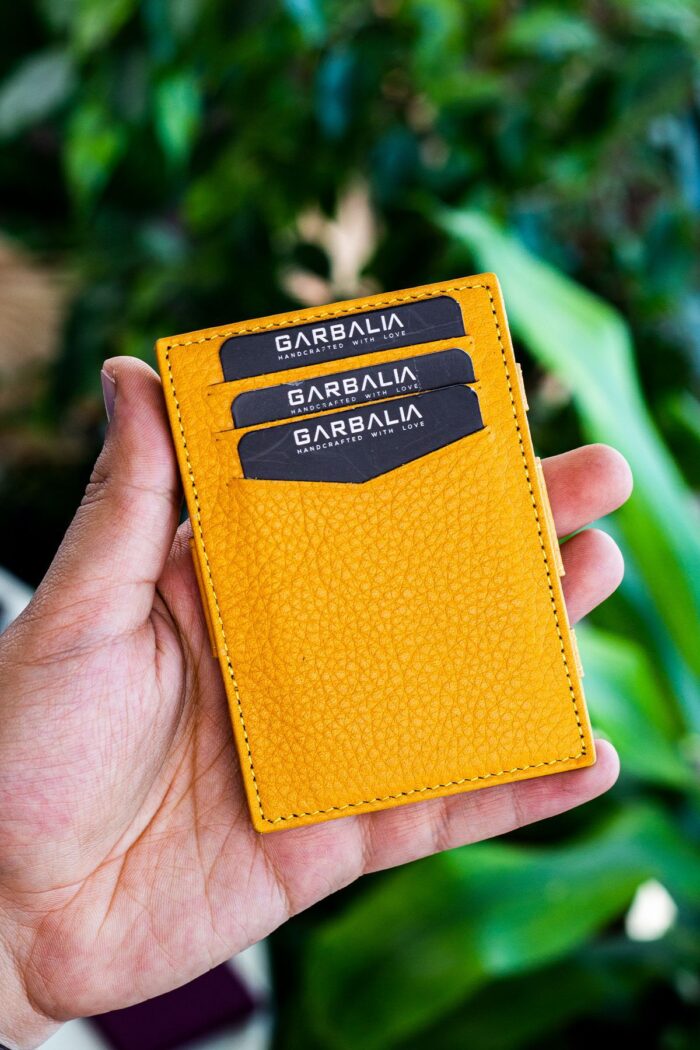 Garbalia Magic Hakiki Deri RFID Engelleyici Unisex Sihirbaz Hardal Sarısı Kartlık Cüzdan - Görsel 4